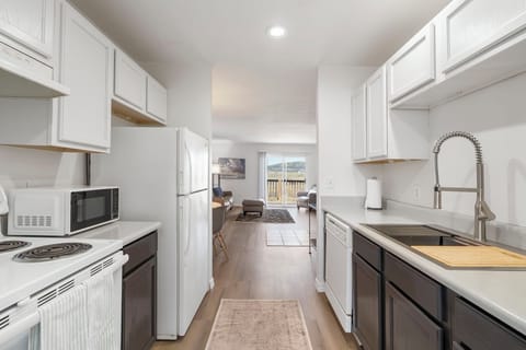 Fully equipped kitchen