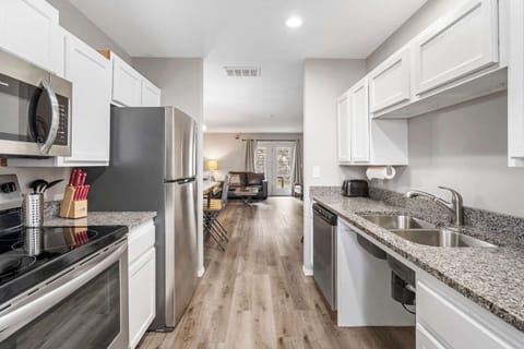 Fully equipped kitchen