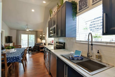 Kitchen with all your basics