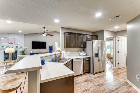 Kitchen | Keurig/Drip Coffee Maker | Air Fryer | Cooking & Baking Basics