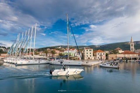 Surroundings [summer] (1-5 km)