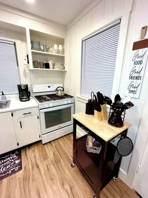 KITCHEN:  Newly-remodeled kitchen with all appliances except for a dishwasher.