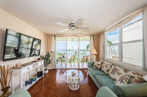 18-web-or-mls-Living Room 1-2
