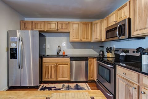 Gatlinburg Mansion's fully-equipped kitchen