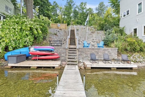 Kamp Kontent - Charming waterfront cottages with direct access to private dock and 42' of lakefront access. The docks provide easy access to boats and water activities.