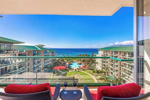 Relax on your lanai at Honua Kai Hokulani 825, where breathtaking views of the ocean and resort await.