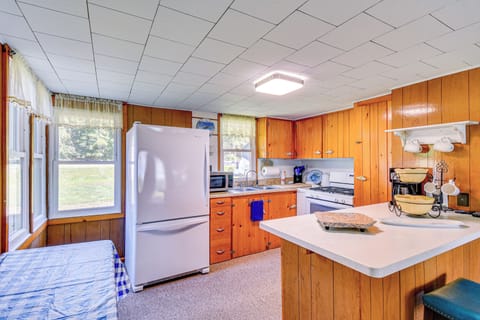 Kitchen | Cooking Basics | Drip Coffee Maker