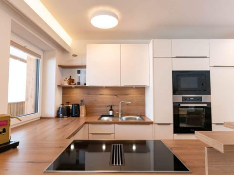 Blackbird - 2 bedrooms, bathroom - Waldrand Apartments Apartment in Schladming