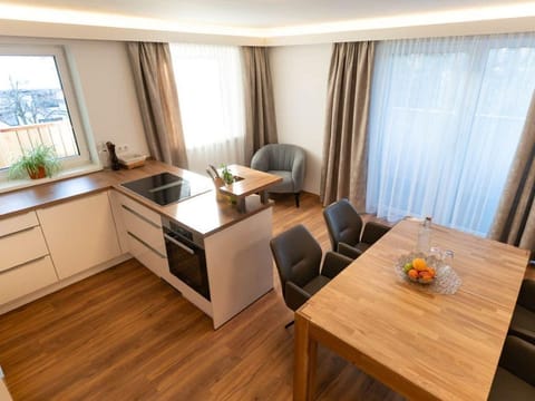 Blue tit - 2 bedrooms, 2 bathrooms - Waldrand Apartments Apartment in Schladming