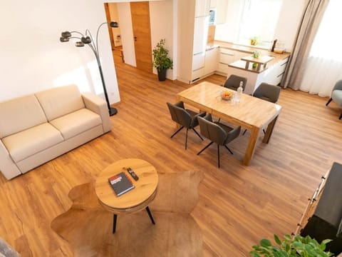 Blue tit - 2 bedrooms, 2 bathrooms - Waldrand Apartments Apartment in Schladming