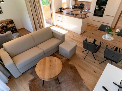 Zaunkönig - 2 bedrooms, bathroom - Waldrand Apartments Apartment in Schladming