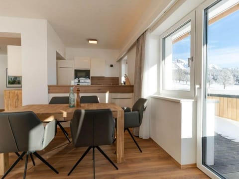 Spiegelmeise - 2 bedrooms, 2 bathrooms - Waldrand Apartments Apartment in Schladming