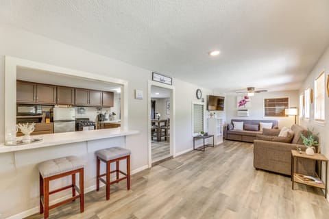 Somerville Vacation Rental | 1BR | 1BA | 820 Sq Ft | 2 Steps to Enter