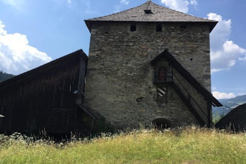 Region [summer] (>5 km)