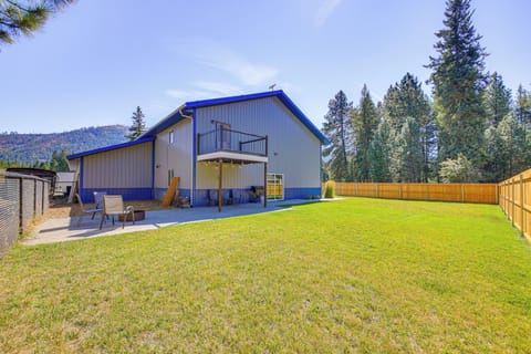 Naples Vacation Rental | 1BR | 1BA | 832 Sq Ft | 1 Small Step Required