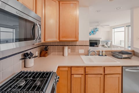 Fully equipped kitchen