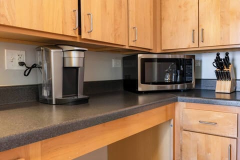 Lots of kitchen amenities!