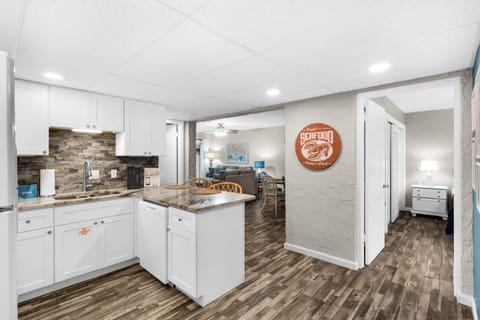 Welcome to Sugar Beach C8