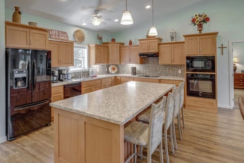 Kitchen Island for Extra Dining