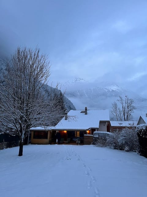 Enjoy your winter holiday in Chalet Galibert