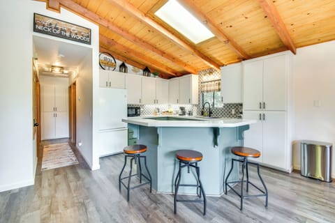 Kitchen | Cooking Basics Supplied | Main Floor