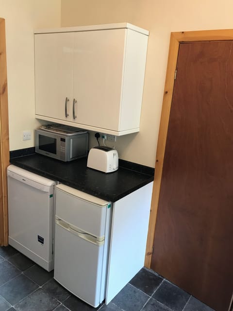 Well equipped kitchen