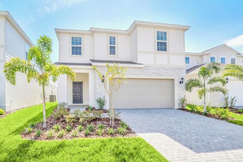 15 Guest Vacation Home