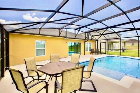 A very private area to enjoy all that the Florida sunshine has to offer