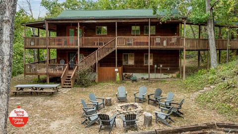 Cedar Lodge - 2 stories, 2 bed, 2 1/2 bath, sleeps up to 24. 
