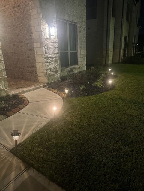 Well appointed front yard