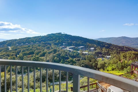 Sugar Mountain Vacation Rental | 2BR | 2BA | Steps to Access | 988 Sq Ft