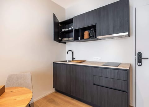 Fantastic studio in the heart of Ghent with high-quality materials and finishes.