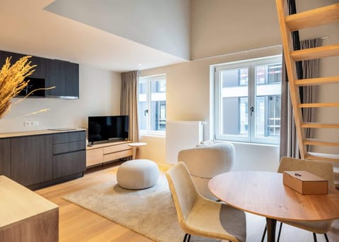 Stylish duplex studio with high-quality materials in the center of Ghent.