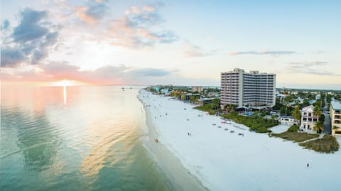Dine al fresco with salty breezes and beach views.