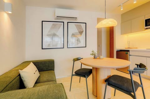 Chic lounge with complete amenities.


