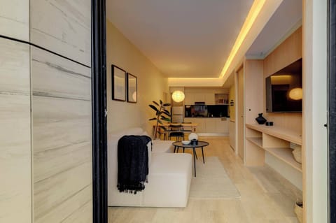 All the amenities you need, including TV.


