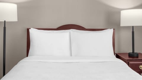 Unit with 1 queen bed