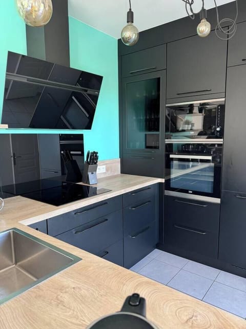 2afbddf6 90e9 41e9 8497 216755bc9621