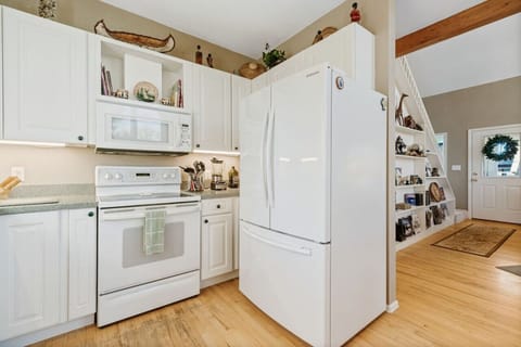 Kitchen with a clean open concept