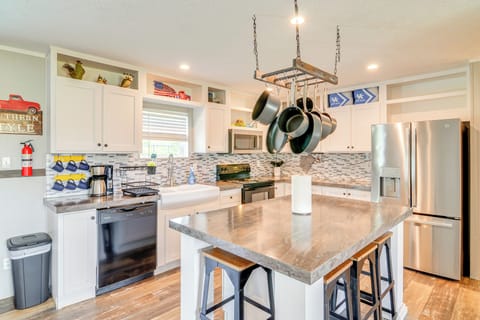 Kitchen | Cooking Basics | Drip & Keurig Coffee Makers