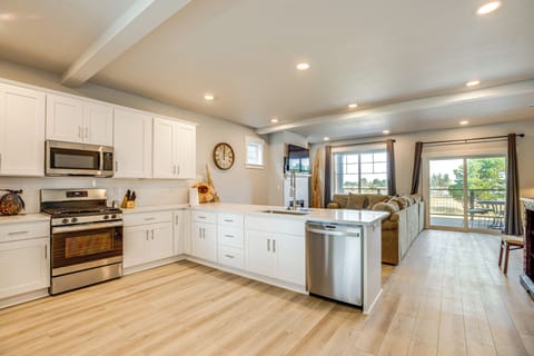 Kitchen | Drip Coffee Maker | Toaster | 2nd Floor