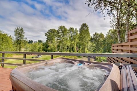 Auburn Vacation Rental | 3BR | 4BA | 2,200 Sq Ft | Stairs Required