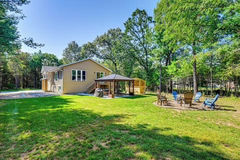 Arkdale Vacation Rental | 5BR | 3.5BA | 4,000 Sq Ft | Stairs Required