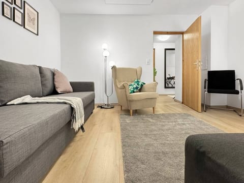 bc69ce3a-d280-4fa9-bd37-8d8763640f57