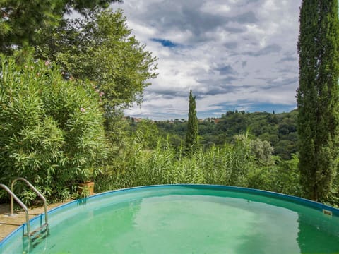 Water, Cloud, Sky, Water Resources, Plant, Nature, Azure, Natural Landscape, Swimming Pool, Tree