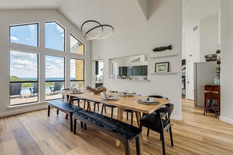 The open layout ensures that the chef remains part of the action.