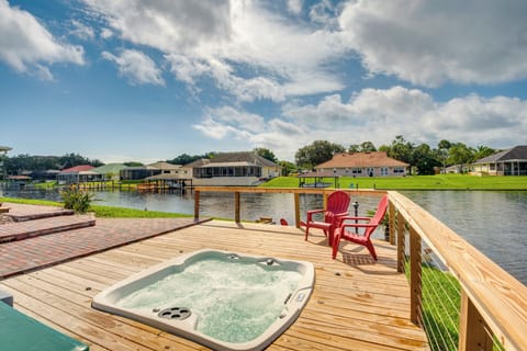 Palm Coast Vacation Rental | 3BR | 2BA | Step-Free Entry | 1,968 Sq Ft