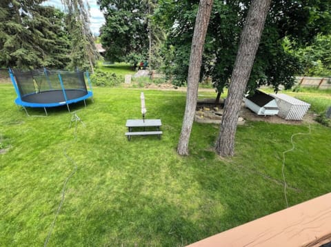 Big backyard. Well cared for and quiet neighborhood to enjoy your time outside