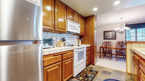 Fully equipped kitchen