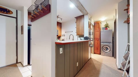 Fully furnished and equipped kitchen